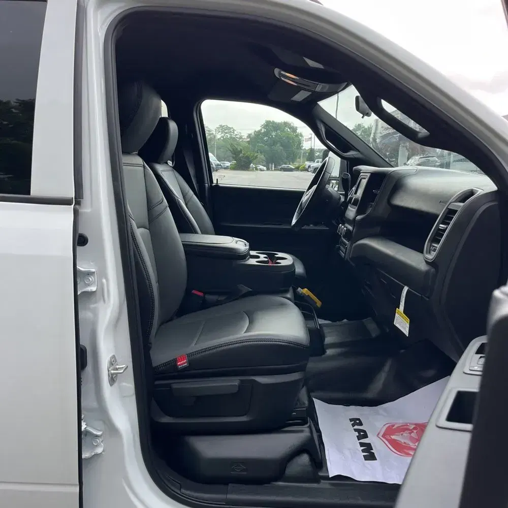 2024 Ram 3500 Cab/Chassis Tradesman