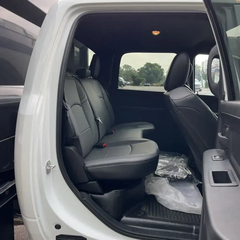 2024 Ram 3500 Cab/Chassis Tradesman