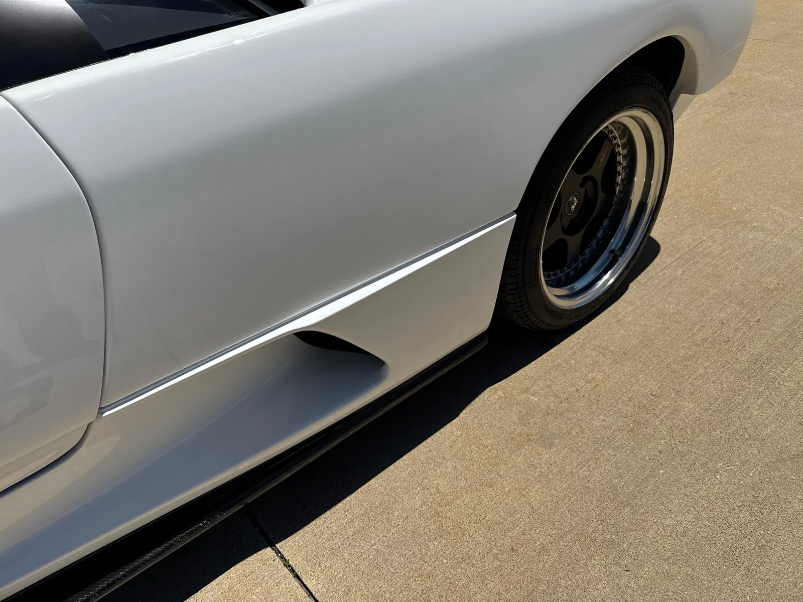 1991 Lamborghini Diablo - $124k+ in Recent Service, Gated 5-Speed Manual, 16k Miles Shown, U.S. Title