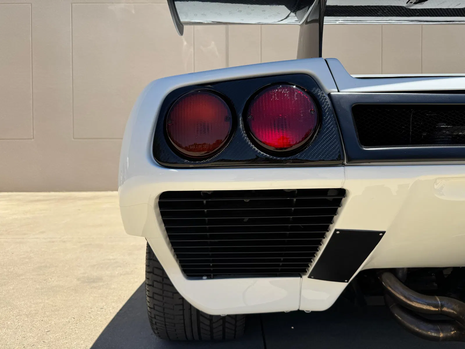 1991 Lamborghini Diablo - $124k+ in Recent Service, Gated 5-Speed Manual, 16k Miles Shown, U.S. Title