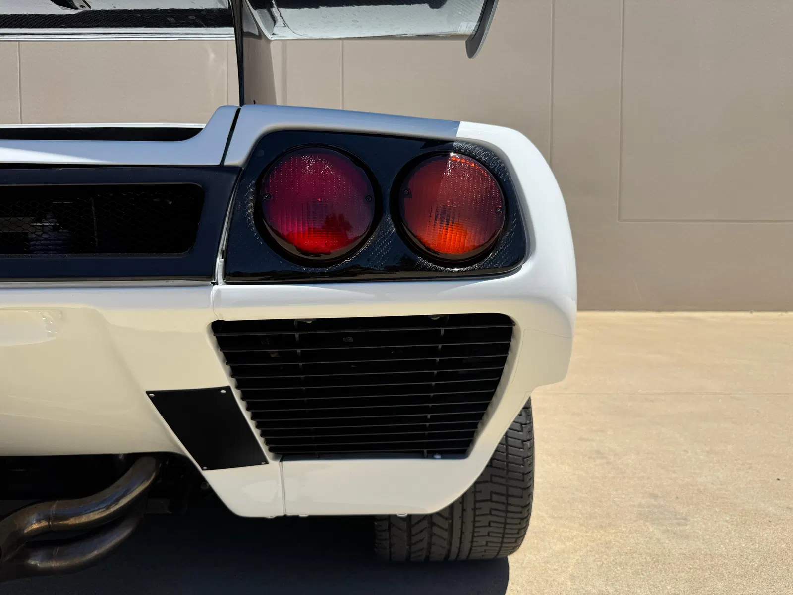 1991 Lamborghini Diablo - $124k+ in Recent Service, Gated 5-Speed Manual, 16k Miles Shown, U.S. Title